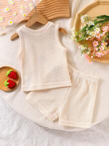 2pcs Young Girl Cute Strawberry Hollow Out Knitted Vest & Breathable Solid Color Shorts Set