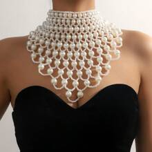 New Exaggerated Neck Choker Chain, Vintage European Style Wedding Dress Accessory, Elegant Fan Shaped Hollow Beaded Necklace