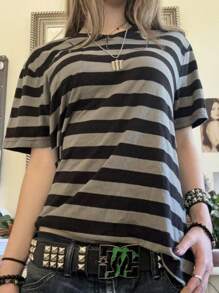 Women Vintage Emo Shirt Fairy Grunge Striped Crewneck Short Sleeve T-Shirt Harajuku Casual Tops Graphic Tees Y2k Summer Clothes Aesthetic Streetwear 2000s - 黑與白 - 查看 2
