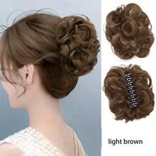1 pièce Pince à cheveux synthétique frisée avec gros bouton, soyeuse et naturelle. Chignon invisible réaliste, convient pour les cheveux fins, chauves, port quotidien. Couleur unie, style bohème décontracté. Pince à cheveux en fibre pour toutes les saisons