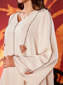 女士纯色 V 领优雅珍珠串珠刺绣长袖阿拉伯连衣裙 - 杏色 - 查看 9