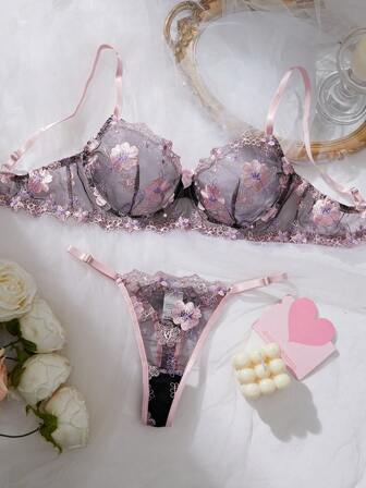 Delicate Lace Embroidered Mesh Sexy Lingerie Set For Women
