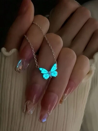 夜光蝴蝶纯银项链~设计感十足的Ins高级蓝夜光灵动蝴蝶手链女森系极光锁骨链情人节礼物