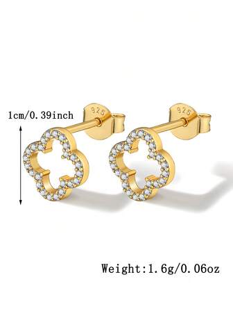 زوج من أقراط فضة إسترليني S925 أنيقة وبسيطة ولامعة مفرغة بشكل رباعي أوراق البرسيم مرصعة بالزركونيا مناسبة لارتداء المرأة في المناسبات الخاصة