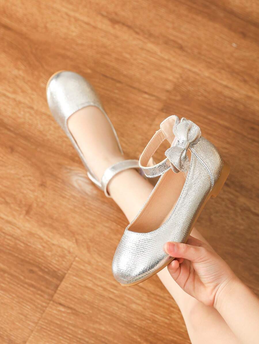 女童平底鞋，银色，儿童鞋，女童鞋，幼儿鞋，四季皆宜 - 銀色 - 查看 1