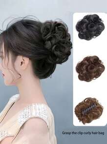 1 pièce Pince à cheveux synthétique frisée avec gros bouton, soyeuse et naturelle. Chignon invisible réaliste, convient pour les cheveux fins, chauves, port quotidien. Couleur unie, style bohème décontracté. Pince à cheveux en fibre pour toutes les saisons