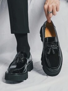 Men's Formal Shoes With Tassel Decor Loafers, Glossy Lightweight Sole, Comfortable - Black - View 3