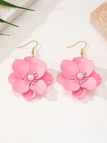 1 par de pendientes florales delicados con diseño de pétalos multicapa, centro de perla artificial, adecuados para uso diario de mujeres o como regalo para el amor