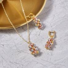 dazzdelic Set de 2 piezas: Collar y aretes tejidos a mano con cuentas geométricas de 3 colores, elaborado artesanalmente en Italia, para uso diario de las mujeres