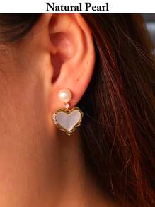 mufan 1 Cặp bông tai đính ngọc trai nước ngọt nuôi cấy tự nhiên, hình trái tim, sáng bóng, thích hợp để đeo hàng ngày, hẹn hò, làm việc, du lịch, đám cưới, hộp quà, trang sức ngọc trai, quà tặng phù dâu, kỷ niệm, quà tặng cho cô ấy, ngày lễ tình nhân, quà cưới - trắng - Xem 2