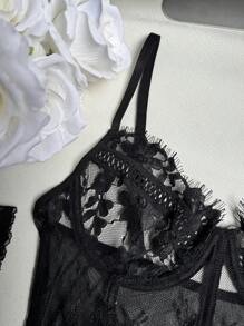 Ropa interior para mujeres, conjunto de corpiño de encaje y tanga con liguero
