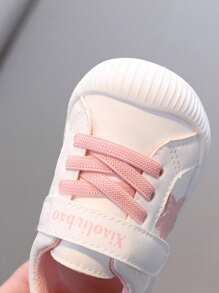 1 par de zapatos nuevos de primavera/otoño para niños pequeños de interior/exterior con suela blanda antideslizante, puntera redonda, suela protectora transpirable de malla, de fácil puesta y quitado con cinta mágica, estilo casual, adecuados para niños y niñas de 6 meses a 3 años