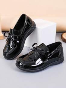 1 Pair Kid's Simple British Style Fringe Bow Flat Shoes, Suitable For Spring/Summer - Black - View 1