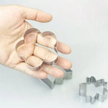 3pcs Stainless Steel Flower Shaped Cookie Cutters, Stainless Steel Biscuit Mold, Flower Shaped Mold, Rose Flower Cookie Mold For Mother's Day, Easter Cookie Baking, Pastry DIY, Cake And Bread Cutting - Silver - View 6