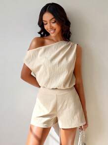 Women's Old Money Elegant Two-Piece Off-Shoulder Top And Shorts Set - Apricot - View 1