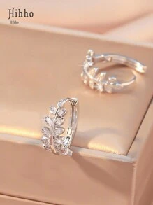 Hihho 1 Pair Elegant Cubic Zirconia Tree Leaf Design Hoop Earrings, Suitable For Women Wedding Anniversary, Engagement, Party, Valentine's Day Jewelry Gift