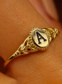 礼品盒，优雅的 26 个字母雕刻金情侣戒指，适合约会、日常佩戴、生日和情人节礼物 - 金色 - 查看 3