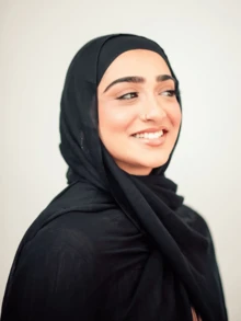 1pc Solid Color Plus Size Scarf, Women Soft & Comfortable Head Wrap, Everyday Wear Solid Color Scarf - Black - View 1