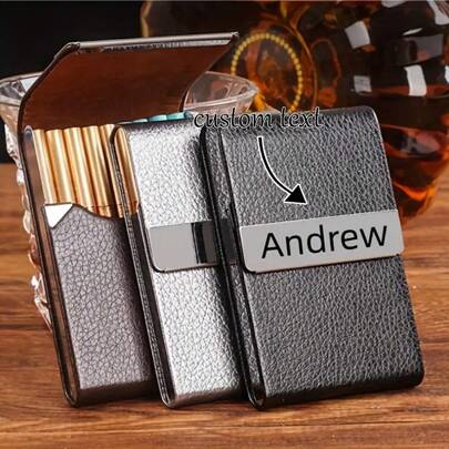 Cigarettfodral i konstläder för män för män, Alla hjärtans dagpresent till henne, Alla hjärtans dagdekorationer (för hem), Alla hjärtans dagdekor, present till flickvän, present till frun, bröllop, anpassningsbar med namn, datum och välsignelser, fuktsäker och splitter- Beständigt bärbart cigarettfodral, rymmer 7 tjocka eller 9 medium Cigaretter, perfekt för julklappar som jul eller fars dag, 1 st