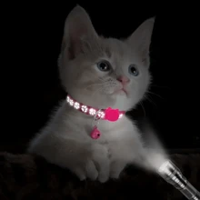 2 piezas Collares reflectantes para gatos con campana - Collares de nailon ajustables para mascotas para visibilidad nocturna - Multicolor - Ver 6