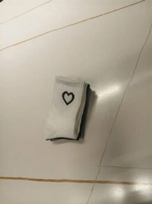 6双心形加厚舒适过膝袜，适合运动、ins风穿搭和休闲居家穿着，男女通用，是圣诞节/感恩节/情人节的理想礼物。 - 彩色 - 查看 7