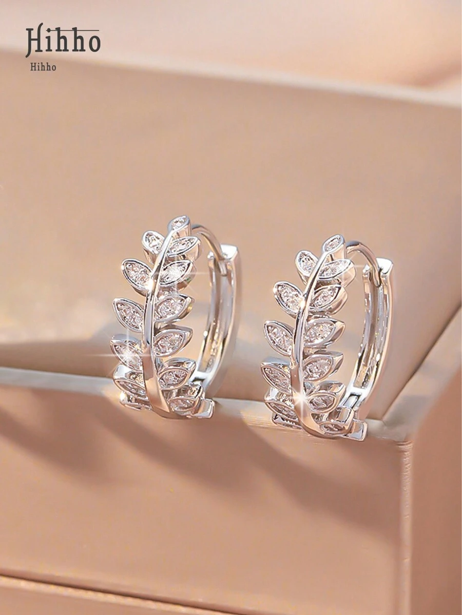 Hihho 1 Pair Elegant Cubic Zirconia Tree Leaf Design Hoop Earrings, Suitable For Women Wedding Anniversary, Engagement, Party, Valentine's Day Jewelry Gift
