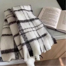 1pc Plus Size Plaid Scarf, Soft & Warm Winter Scarf For Women