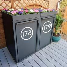 1 件定制反光垃圾桶编号 - 个性化不干胶标签，带有房屋和街道名称，PET 材料，图形印刷