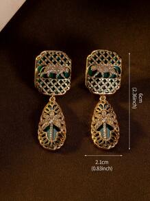 A Pair Of Vintage Medieval Court-Style Rhombic Geometric Pierced Inlaid Earrings Suitable As A Gift For Women With Strong Design Sense - Gold - View 4