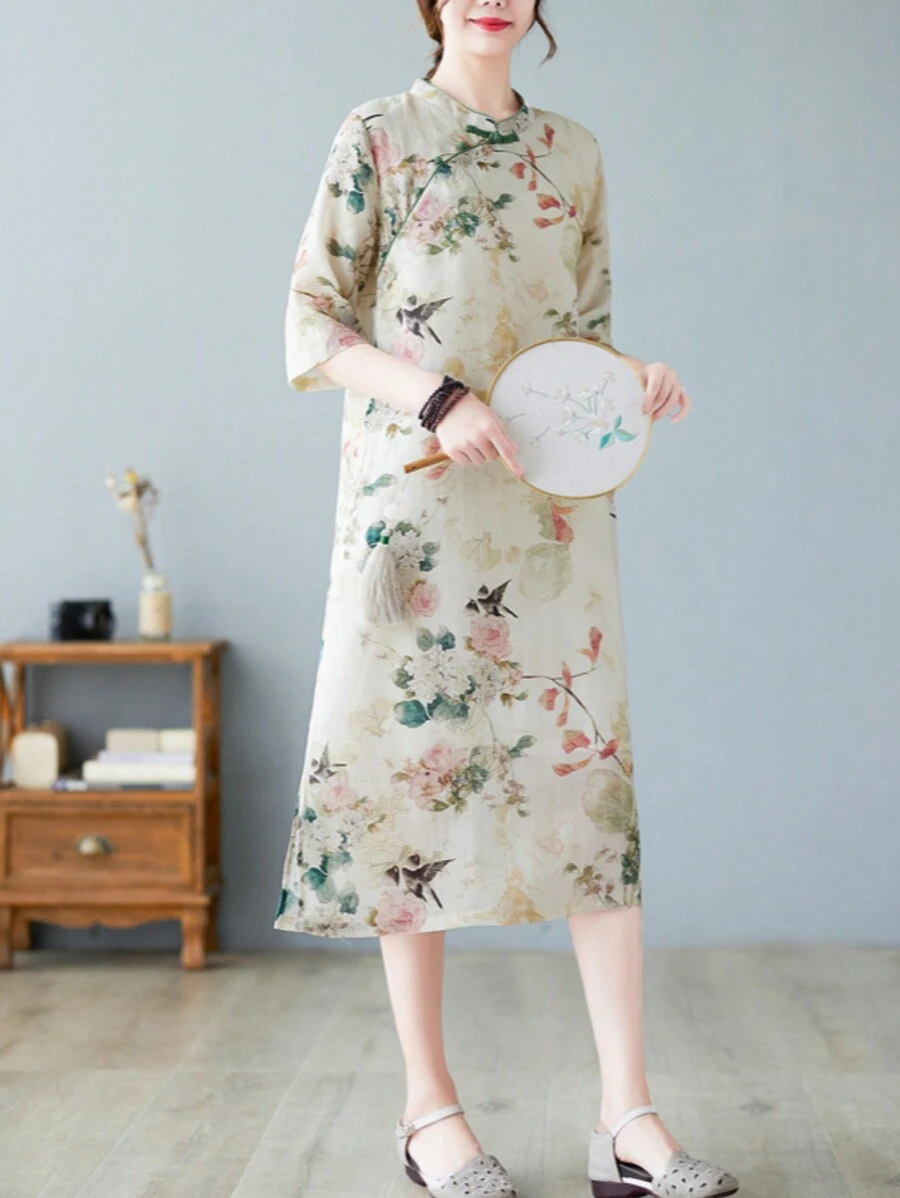 Chinese Style Retro Loose Oblique Lapel Button Print Cheongsam - Apricot - View 1