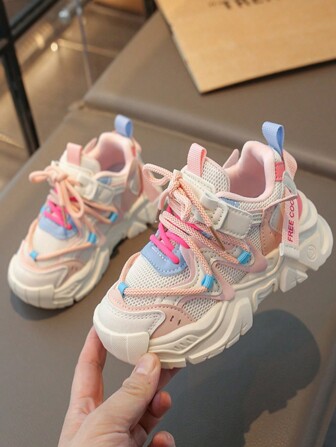 儿童时尚可爱运动鞋，校园运动鞋，粉色厚底运动鞋，四季运动鞋，柔软超轻鞋底