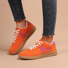 TELOXGE New Women Plush Lace-Up Flat Shoes Casual Shoes Trainers Contrast Color Cute Elegant Style - Orange - View 3