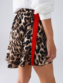 女士系带豹纹休闲短裤，休闲与度假