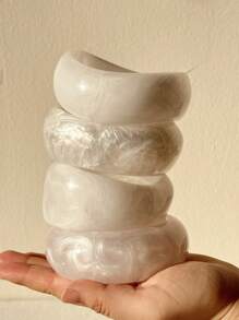 1pc Asymmetrical Curved Wide Thick White Acrylic Resin Bracelet, Minimalist Stylish Jewelry For Women, Fashion Accessory For Spring