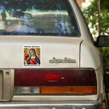 1 件 3 英寸趣味“万福玛利亚充满恩典，打魔鬼的脸”幽默拳击圣母玛利亚可移除户外防水乙烯基创意礼物贴纸适用于任何光滑表面笔记本电脑平板电脑手机壳笔记本备忘录书桌学校用品宿舍墙壁水瓶玻璃杯冰箱贴花文具盒拉杆包镜子边框行李箱滑板工具箱办公桌文件夹 Kindle - 彩色 - 查看 9