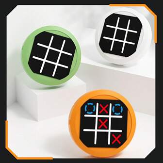 Draagbaar Tic TAC Toe-spel 4-in-1 draagbaar puzzelspel Geschikt voor kinderen en volwassenen Reisspellen Interactie tussen ouder en kind Bevorderen van onderwijs en geheugenontwikkeling door middel van bordspellen
