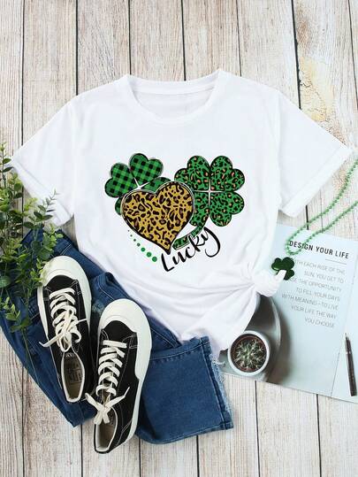 T-shirt décontracté blanc d'été pour femmes avec motif de trèfle à quatre feuilles pour la Saint-Patrick