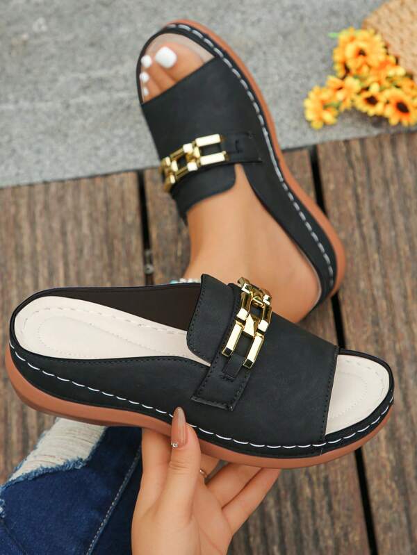 Sandalias de cuña casual de moda de verano para comercio transfronterizo y al exterior, tallas del 36 al 43, con cadena metálica, cómodas, ligeras y de suela gruesa para mujer