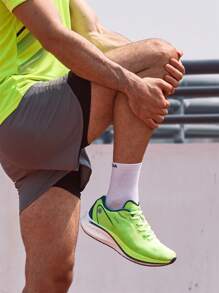 baasploa 1pc Men's Lightweight Cushioning Running Shoes High Performance Modern Simple Fashion Men's Outdoor Sports Non-Slip Mesh Men's Running Shoes