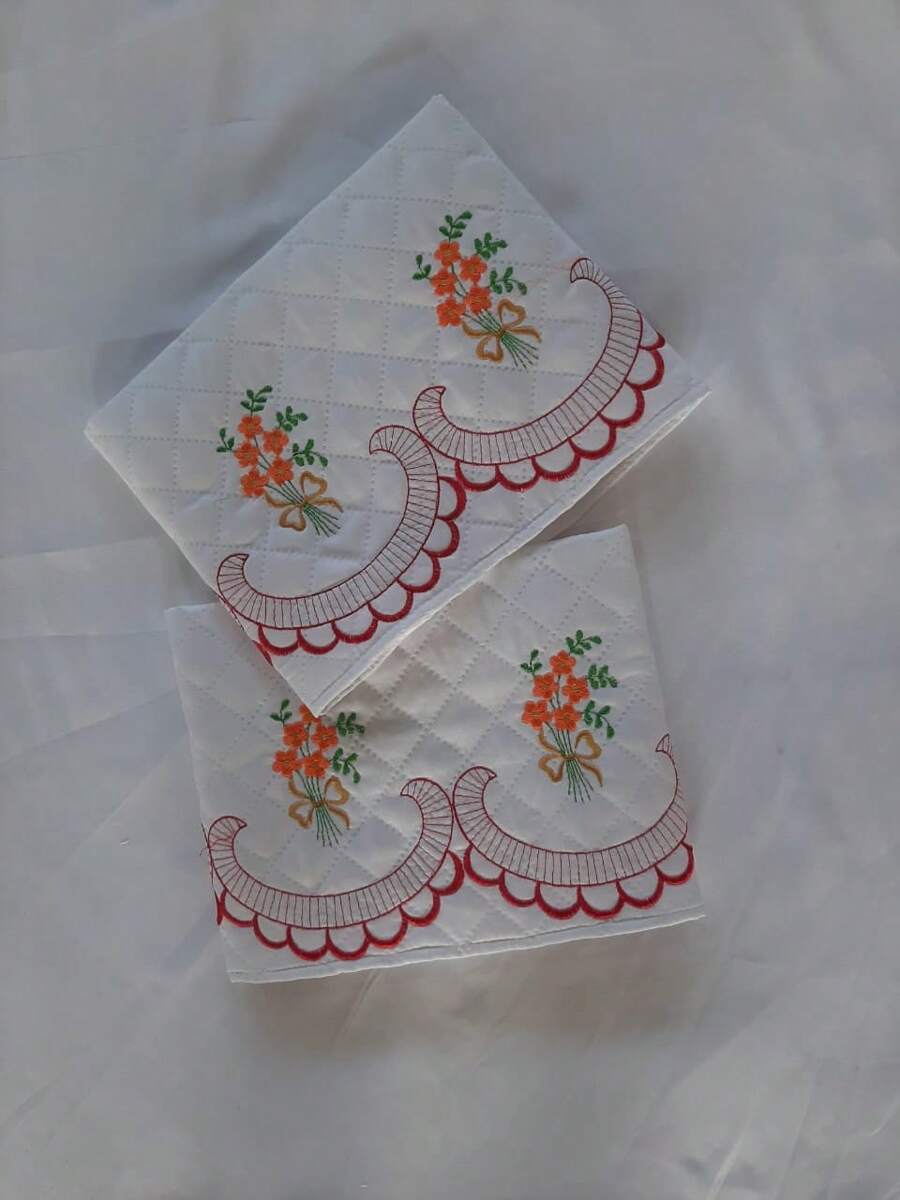 Pair Of 200 Thread Count 100% Cotton Embroidered Quilted Pillowcases - trắng - Xem 1