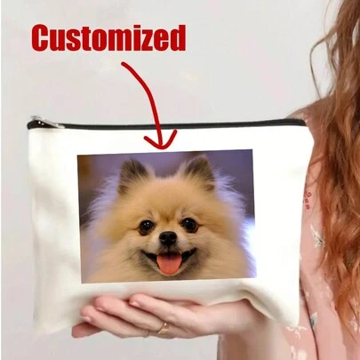 Bolsa de cosméticos de patrón aleatorio nueva, bolsa de cosméticos personalizada con foto, se puede personalizar con tu diseño único, bolsa de cosméticos de lona impermeable y ligera con cremallera también perfecta para monedero, estuche de lápices, perfecta para compras, citas, vacaciones, viajes, festivales, fiestas o como regalo organizador de maquillaje para baño, dormitorio universitario, playa, verano, portátil y multifuncional para mujeres, niñas, estudiantes, vibraciones bohemias