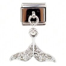 Colgante con dije de mariposa, luna y hada de diamante