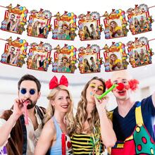 Set de decoración para fiesta de cumpleaños con temática de circo, que incluye banderas de remolque con payaso, elefante y otros elementos, etiquetas, cuerdas y adhesivos, y materiales para decoración de pared de fotos de carnaval - 1 juego/bolsa - Ver 4