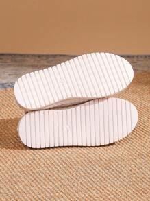 Women's Elegant Spring/Summer Mesh Breathable Handmade Casual Sneakers, Handwoven Floral Decor Round Toe Design Flat, Suitable For Vacation, Party, Apartment Comfortable Shoes, Beige Color Beach Wedding Fashion Slip-On Shoes, Autumn - Beige - View 5