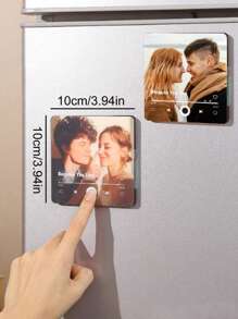 1 pieza, Etiqueta de nevera de acrílico personalizada con música, con tu foto y canción personalizada, se puede reproducir música, etiqueta magnética para nevera, recargable por USB, decoración del hogar, decoración de nevera, regalo de arte musical romántico, regalo de cumpleaños, recuerdo del aniversario de boda, recuerdo de graduación, regalo del Día del Padre y de la Madre, multifuncional, ajustable, decorativa, reutilizable, exquisita, adorable, de alta calidad, moderna, colorida, cómoda, con estilo, personalizada, única, regalos ideales para él, regalos ideales para ella, novio, novia, papá, mamá, familia, amigos, hijo, hija, oficina, sala de té, escuela, hogar, renovación del hogar