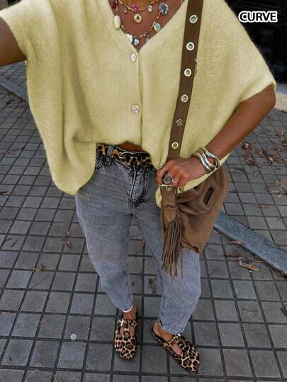 Plus Size Women's Spring And Summer Fashion Casual Elegant Simple Commuter V-Neck Solid Color Sweater Vest Brunch