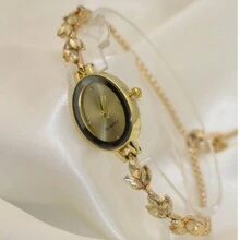 1pc Women Alloy Bracelet Watch Band, Free Adjustable Design With Crystal Encrusted Casual Quartz Watch For Everyday Decoration