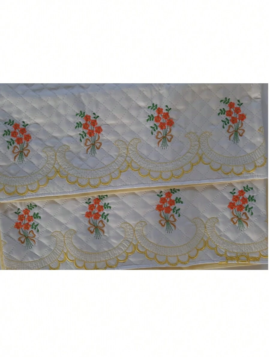 Pair Of 200 Thread Count 100% Cotton Embroidered Quilted Pillowcases - 黃色 - 查看 1
