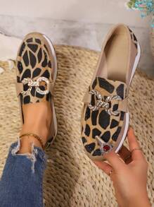 新款春秋时尚大码坡跟厚底混色休闲乐福鞋，百搭一脚蹬，配腰带金属链豹纹组合，舒适户外度假平底女鞋，女式运动鞋 - 彩色 - 查看 2