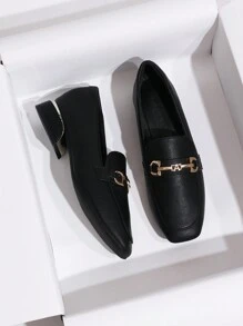Dames platte metalen hak loafers, vierkante neus metalen gesp 2025 nieuwe slouchy retro platte dikke hak comfortabele zwarte casual schoenen